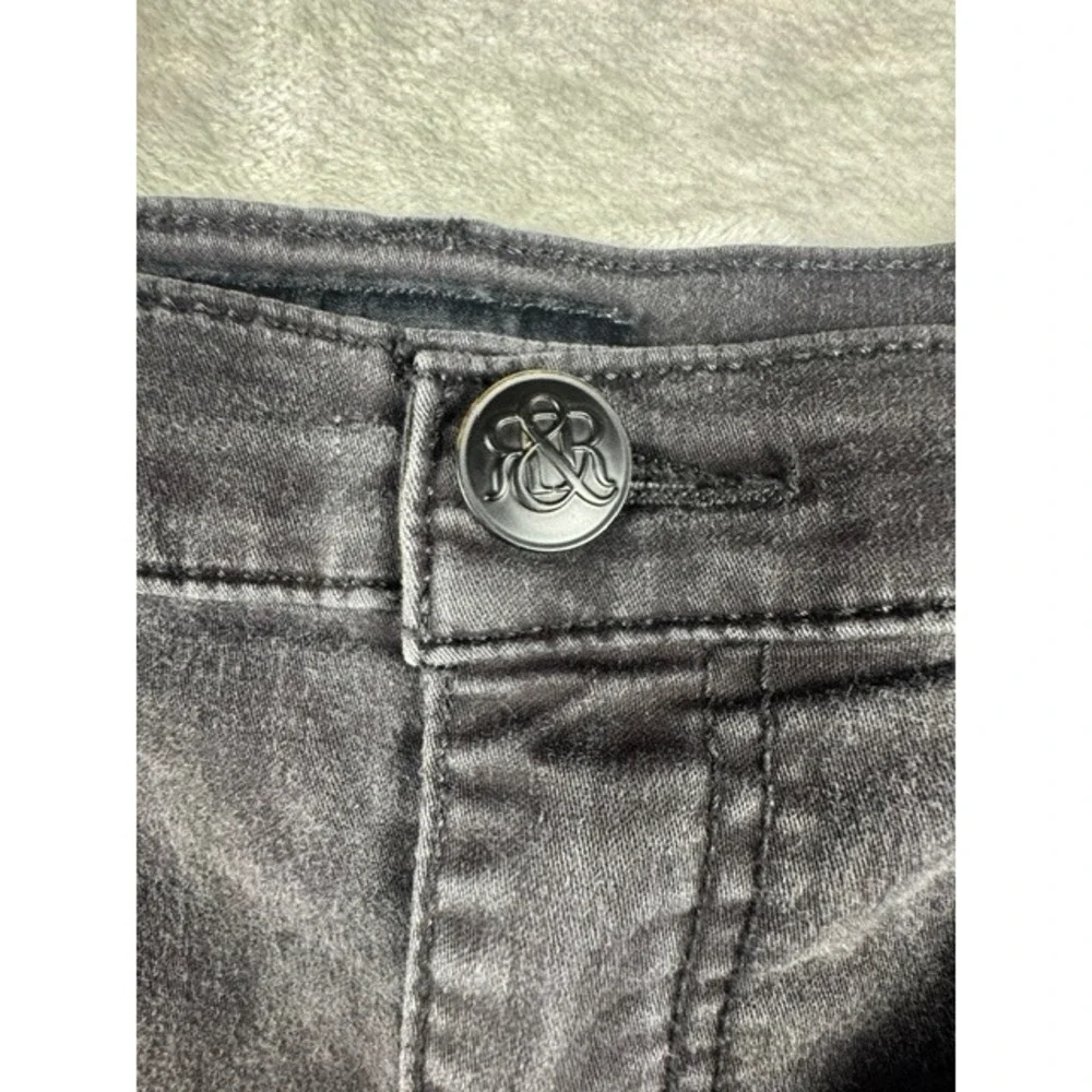 Rock & Republic Shorts Womens 16 M Berlin Gray Denim Bermuda Stretch Knee Length